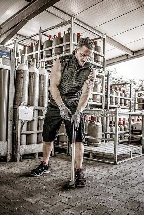 Nowe męskie krótkie spodenki robocze /odzież robocza NITRAS!S 42/ 2084