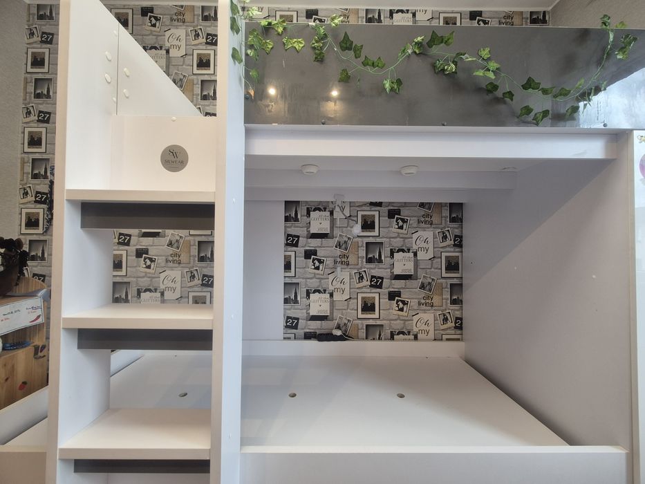 Łóżko antresola z drabinką