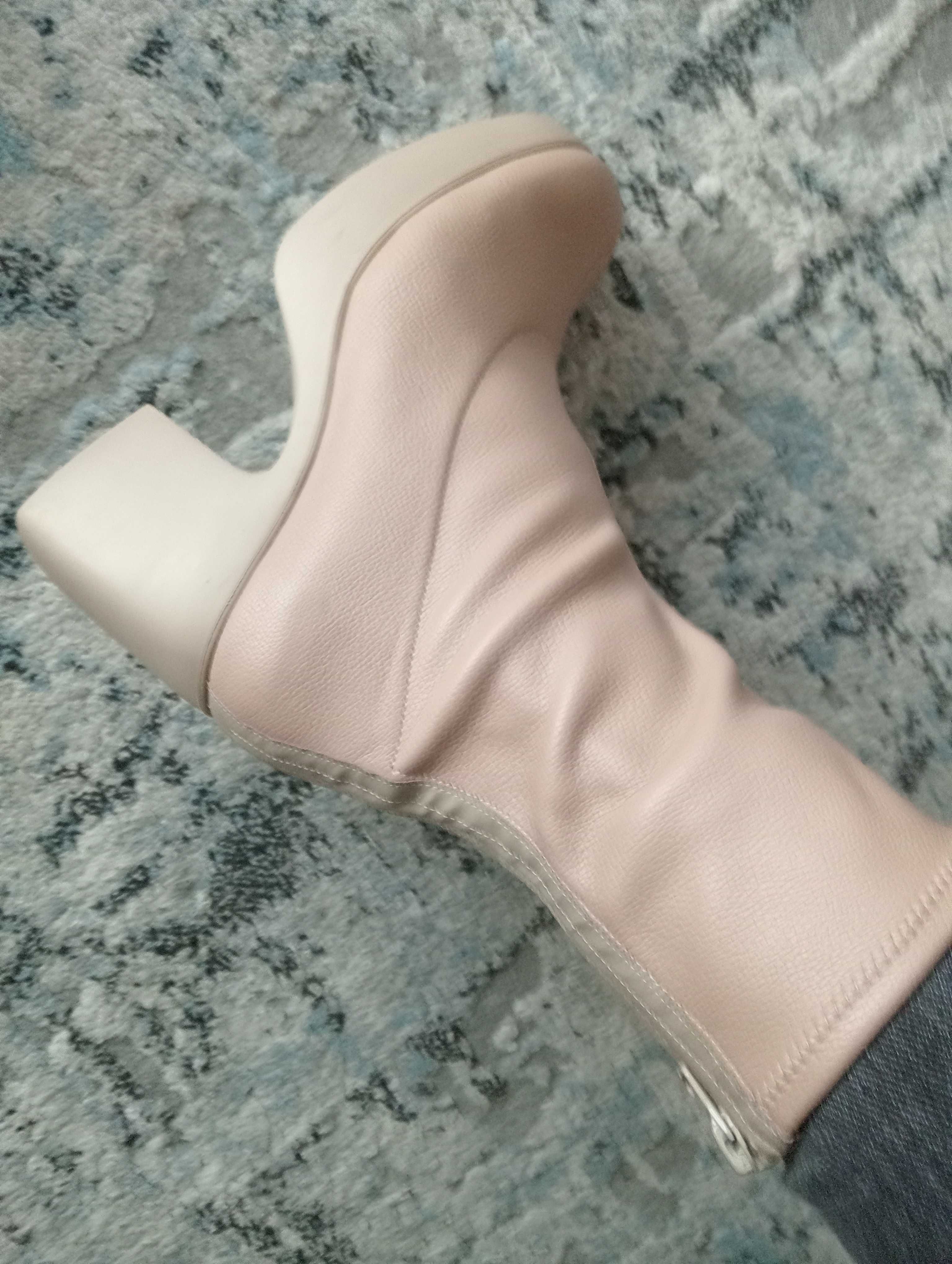 Buty damskie rozm.40 wonders