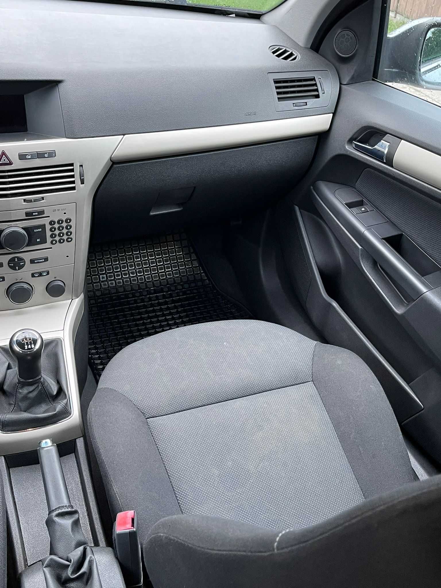 Opel Astra H 1.9CDTI 2007r