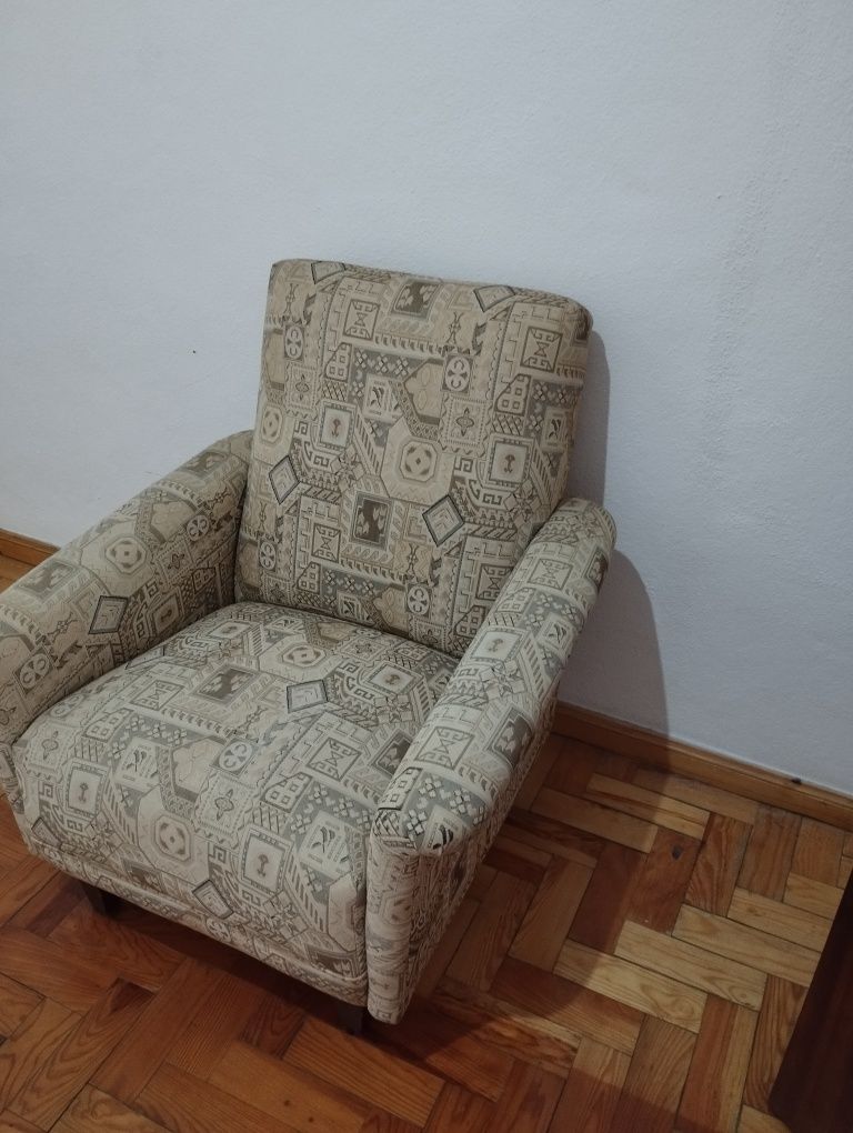 Sofá individual usado