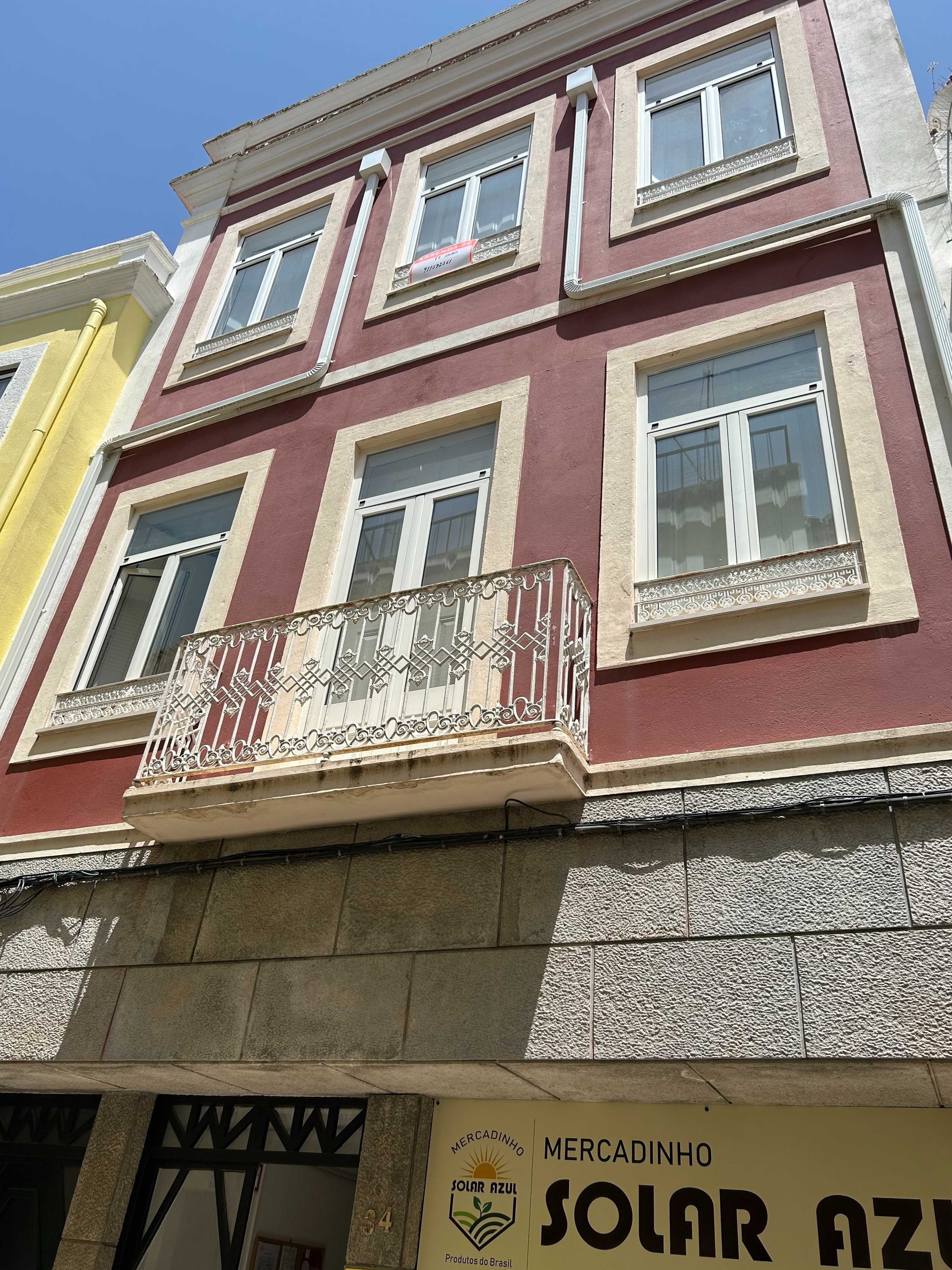 Apartamento T2 com Terraço em Santarém – Mobilado e Cozinha Equipada