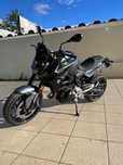 - Mota BMW—F900R