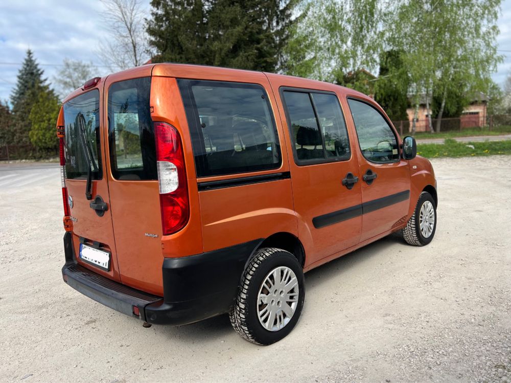 FIAT DOBLO 1.3 bardzo  zadbany caly zdrowy  7-0sób!