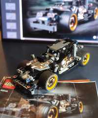 Lego Technic Wyścigówka zbiegów 42046
