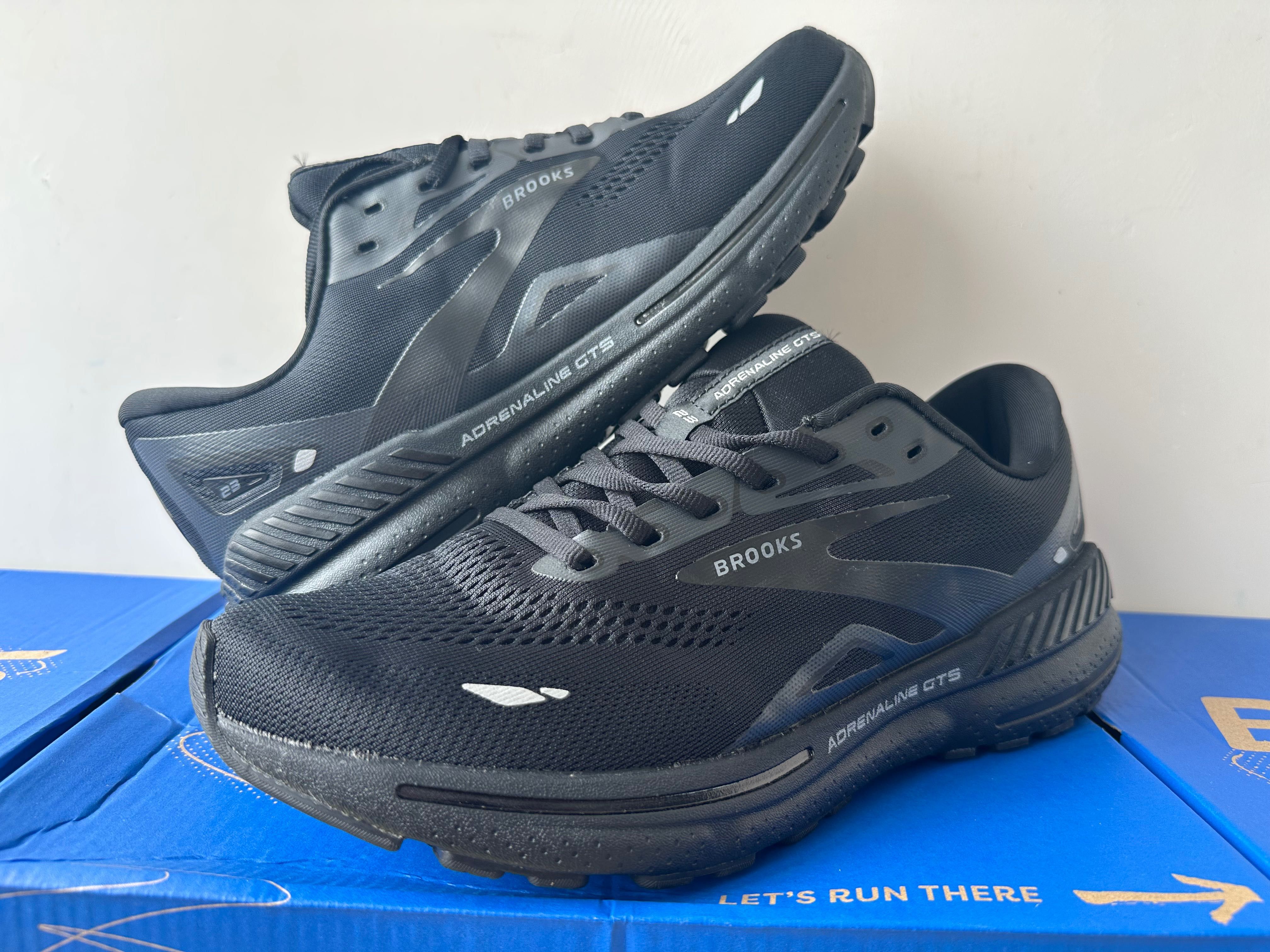 Кросівки Brooks Adrenaline 23! Розмір 43/44/45/46 27,5/28/29/30 см!