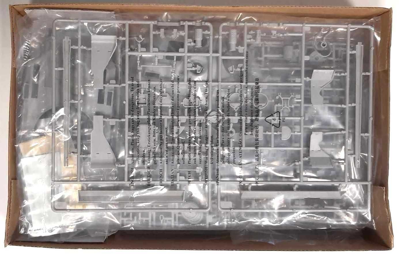 Model plastikowy JS-7 Heavy Tank TRUMPETER 1/35 NOWY