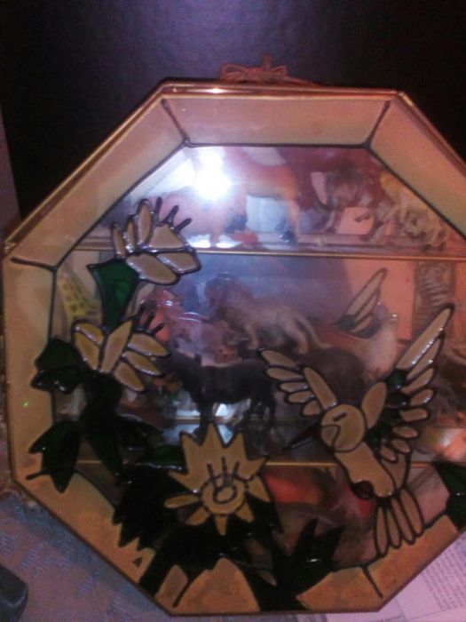 Vitral antigo e respetivo conteúdo
