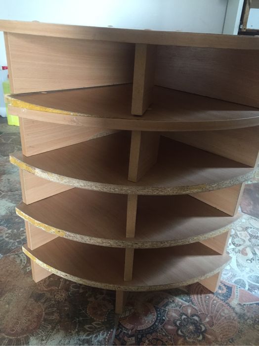 Полки для компьютерного стола