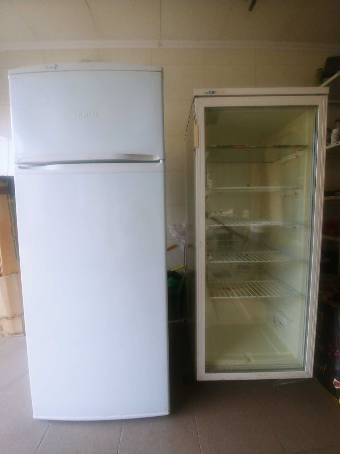Холодильник Холодильник витрина