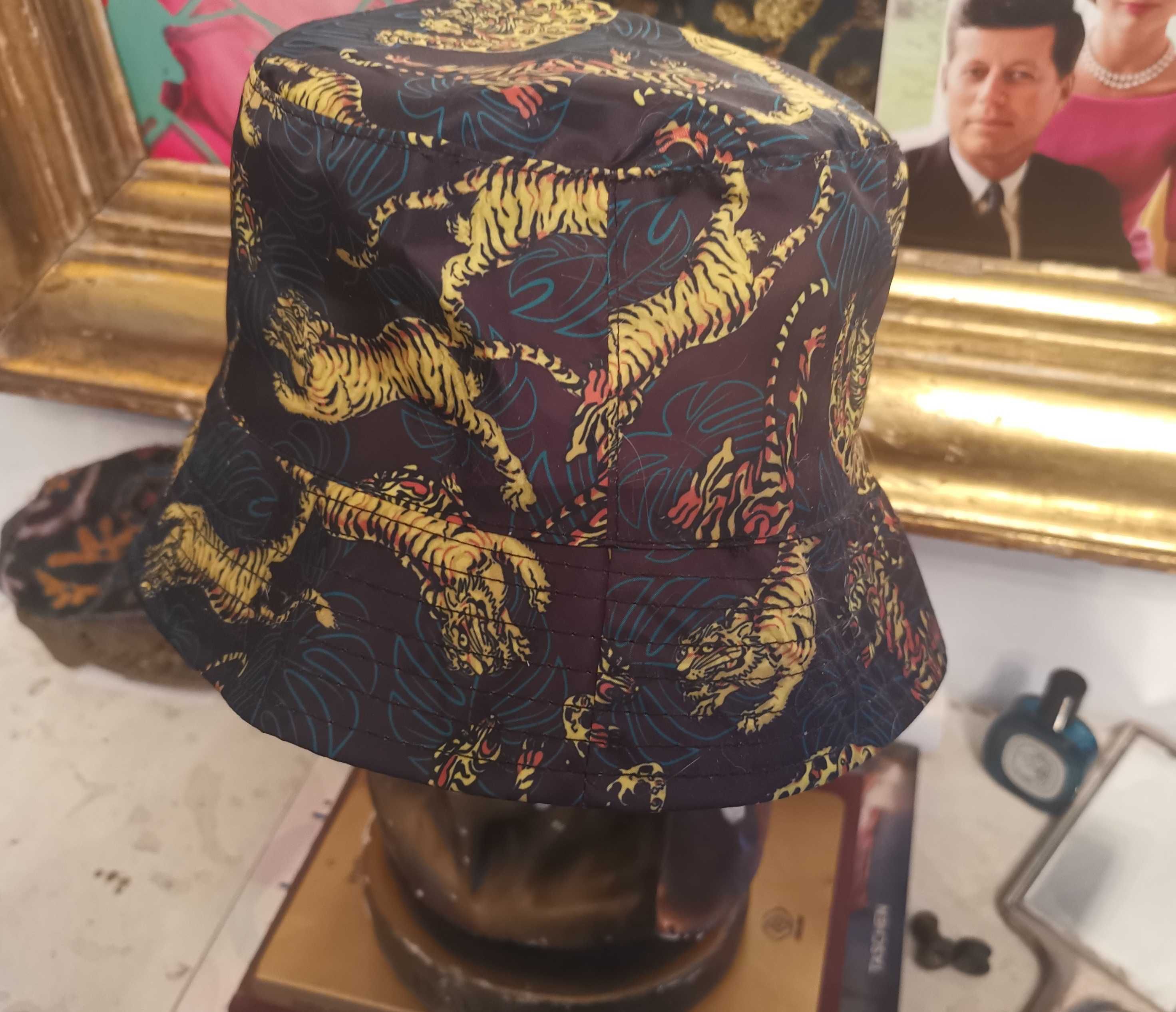 Modny kapelusz bucket had Nowy Dwustronny! Czarny Kolorowe tygrysy