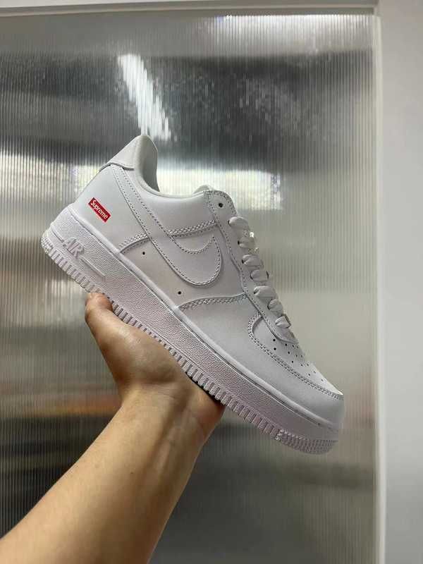 Nike Air Force 1 Low Supreme Białe 40