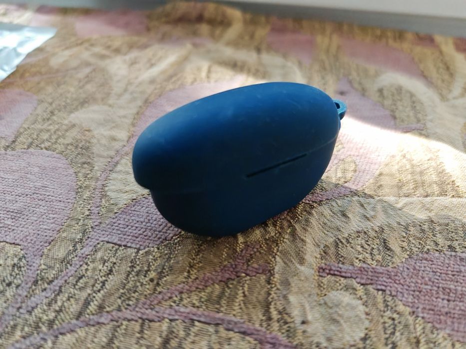 Отдам силіконовий чохол до Sony WF 1000XM5