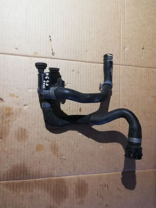 AUDI A5 Cabrio F5  pompa wody 06h121601n