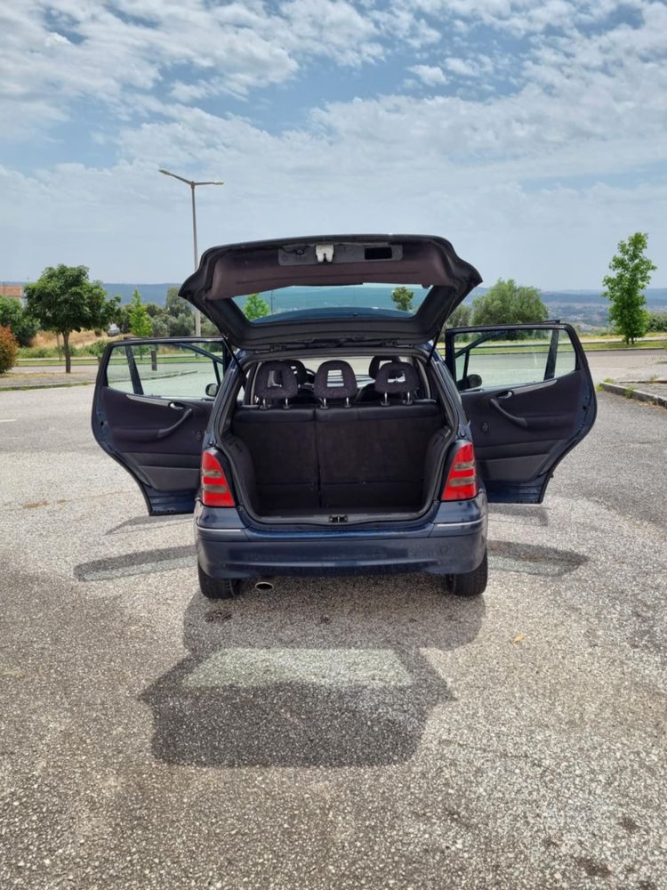 Mercedes A140 Avantgarde 2001  (Em boas Condições)