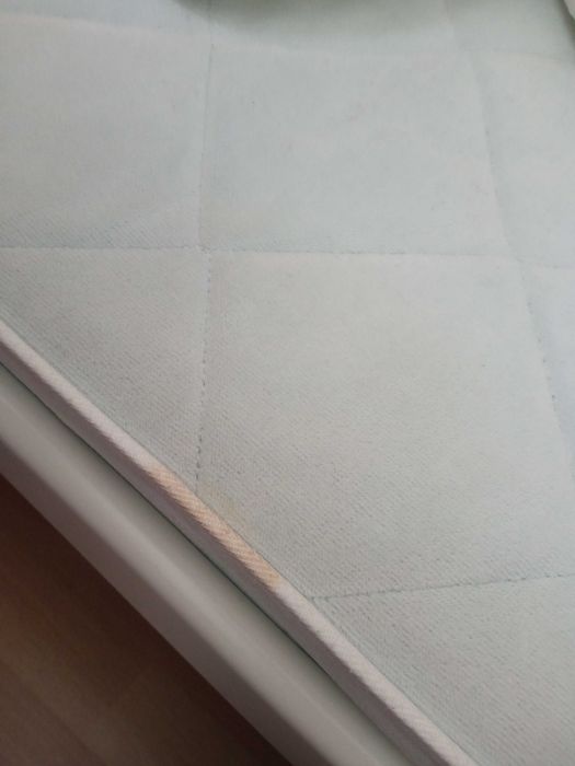 Łóżko Minnen Ikea z materacem i pojemnikami