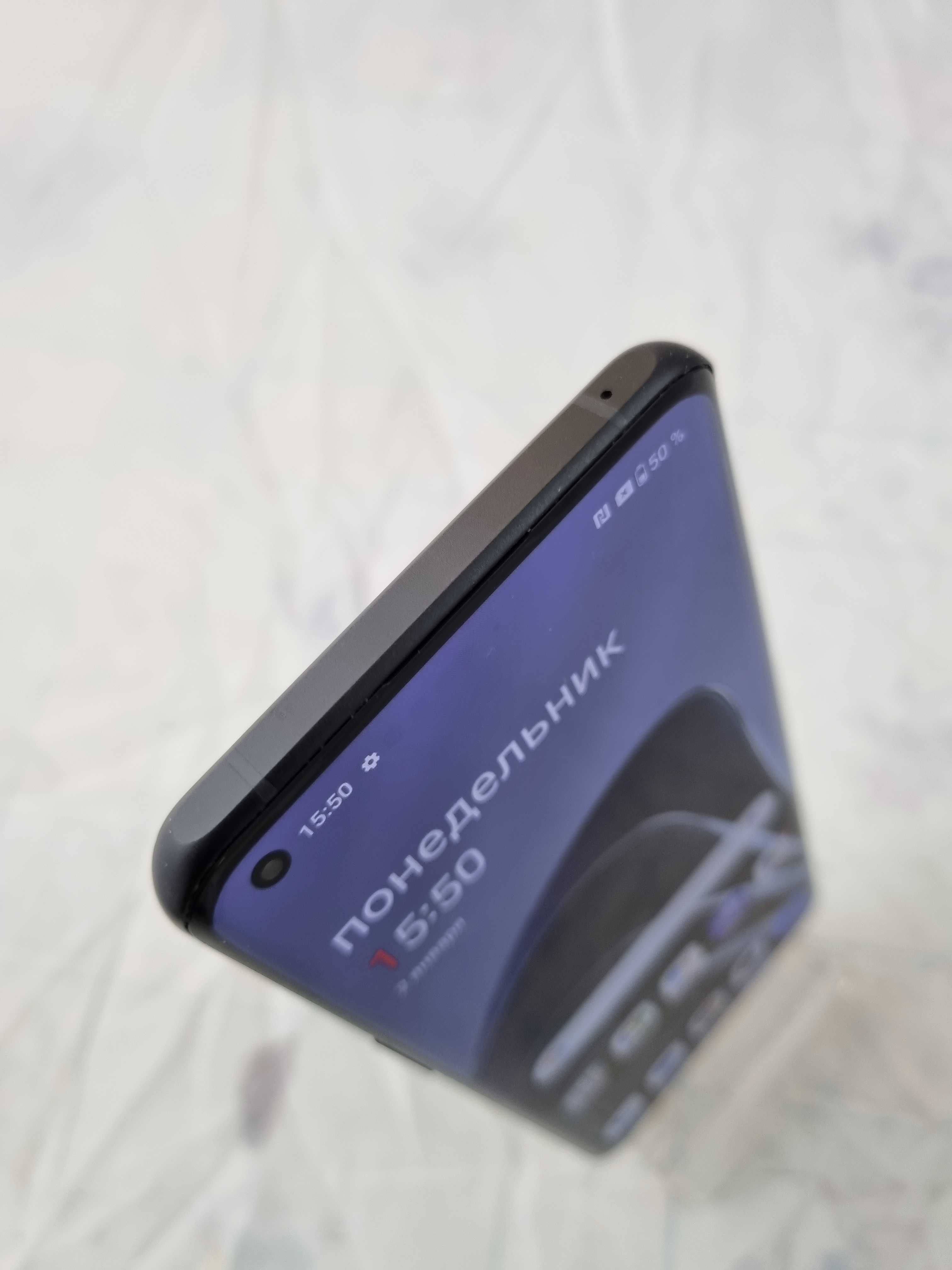 OnePlus 10 pro 5G LE2215 8/128Gb Snapdragon 120Hz