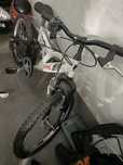 Vendo Bicicleta de Crianca bom preco