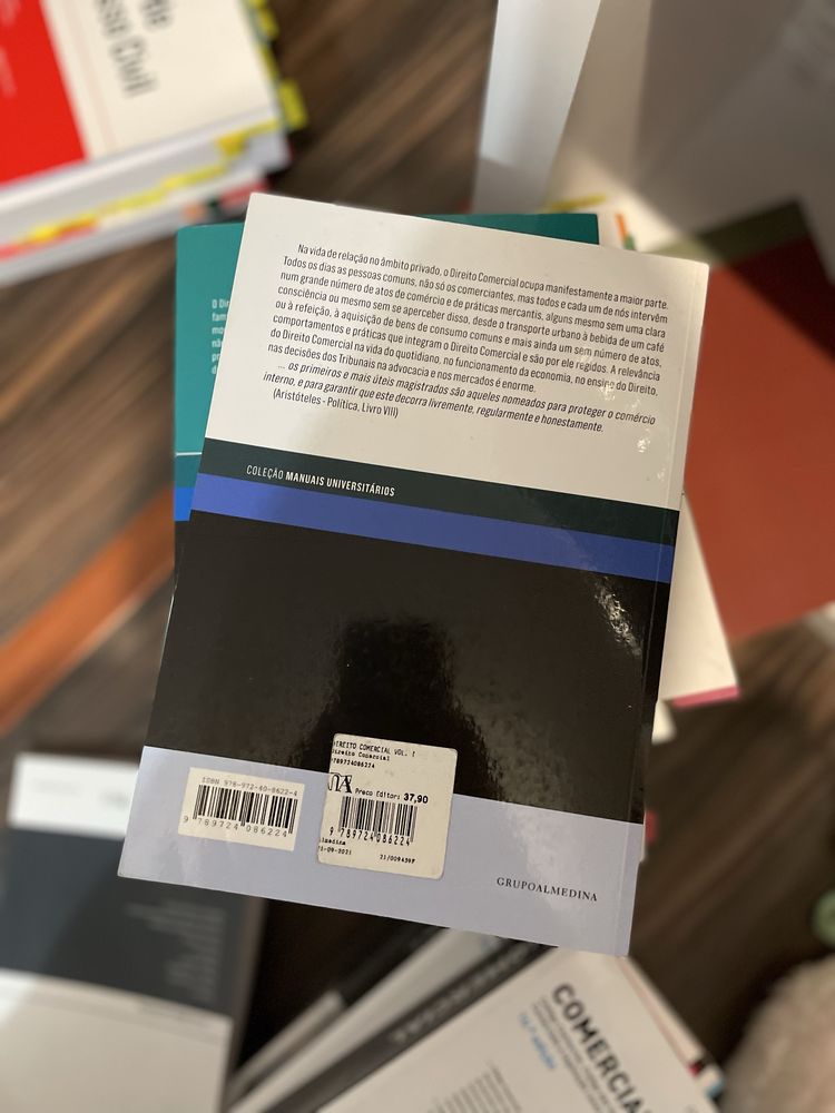 Livro de Direito Comercial