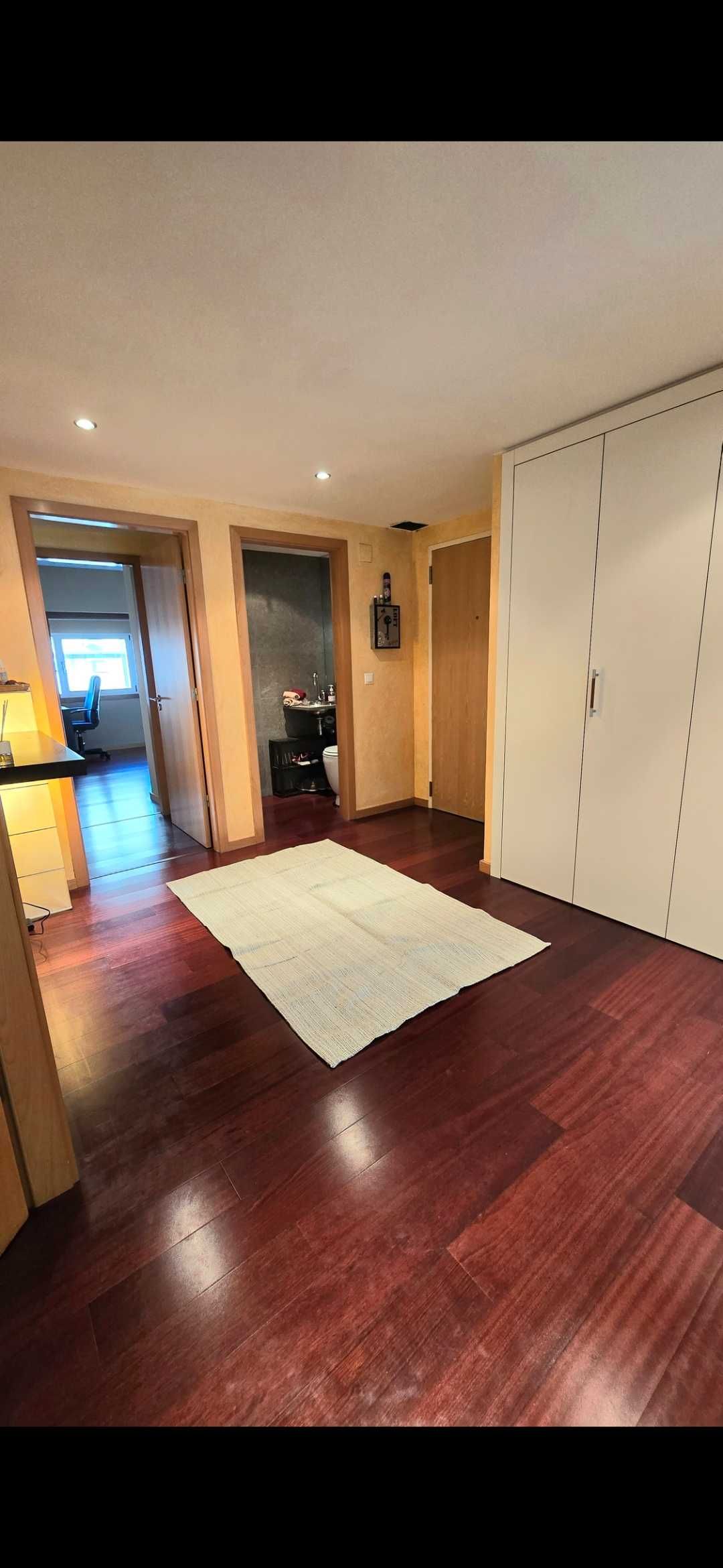 Quarto disponível na Alta de Lisboa