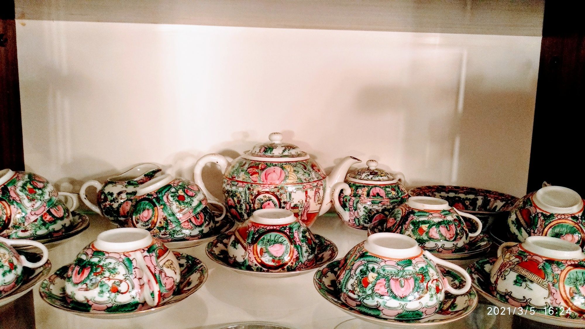 Serviço de chá em porcelana de Macau (antiga) para 12 pessoas