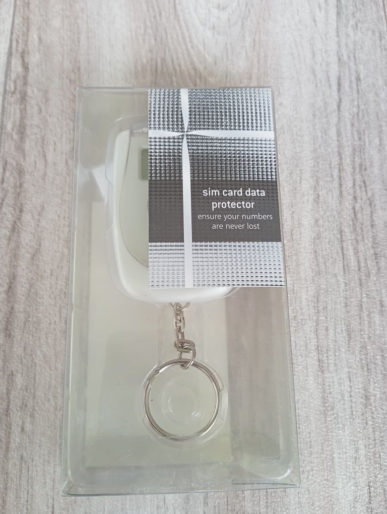Sim card data protector