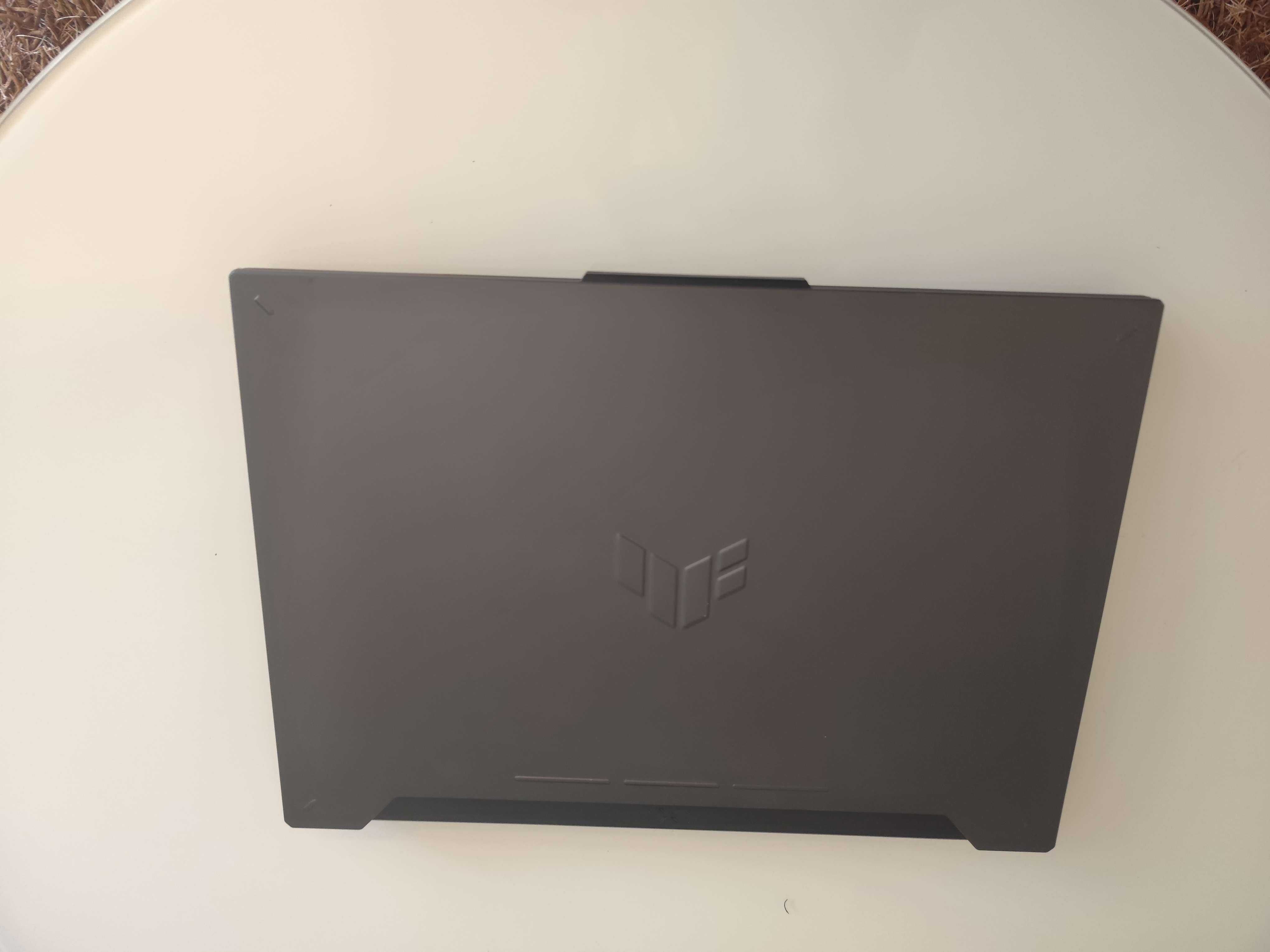 Laptop Asus TUF Gaming A15 Ryzen 7 7735HS