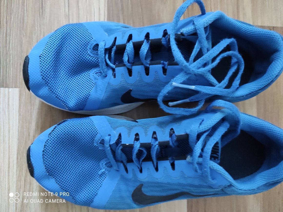 Buty chłopięce rozm. 39