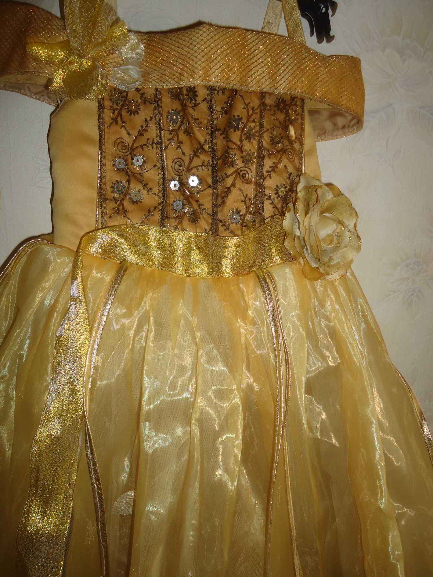 платье на утренник
