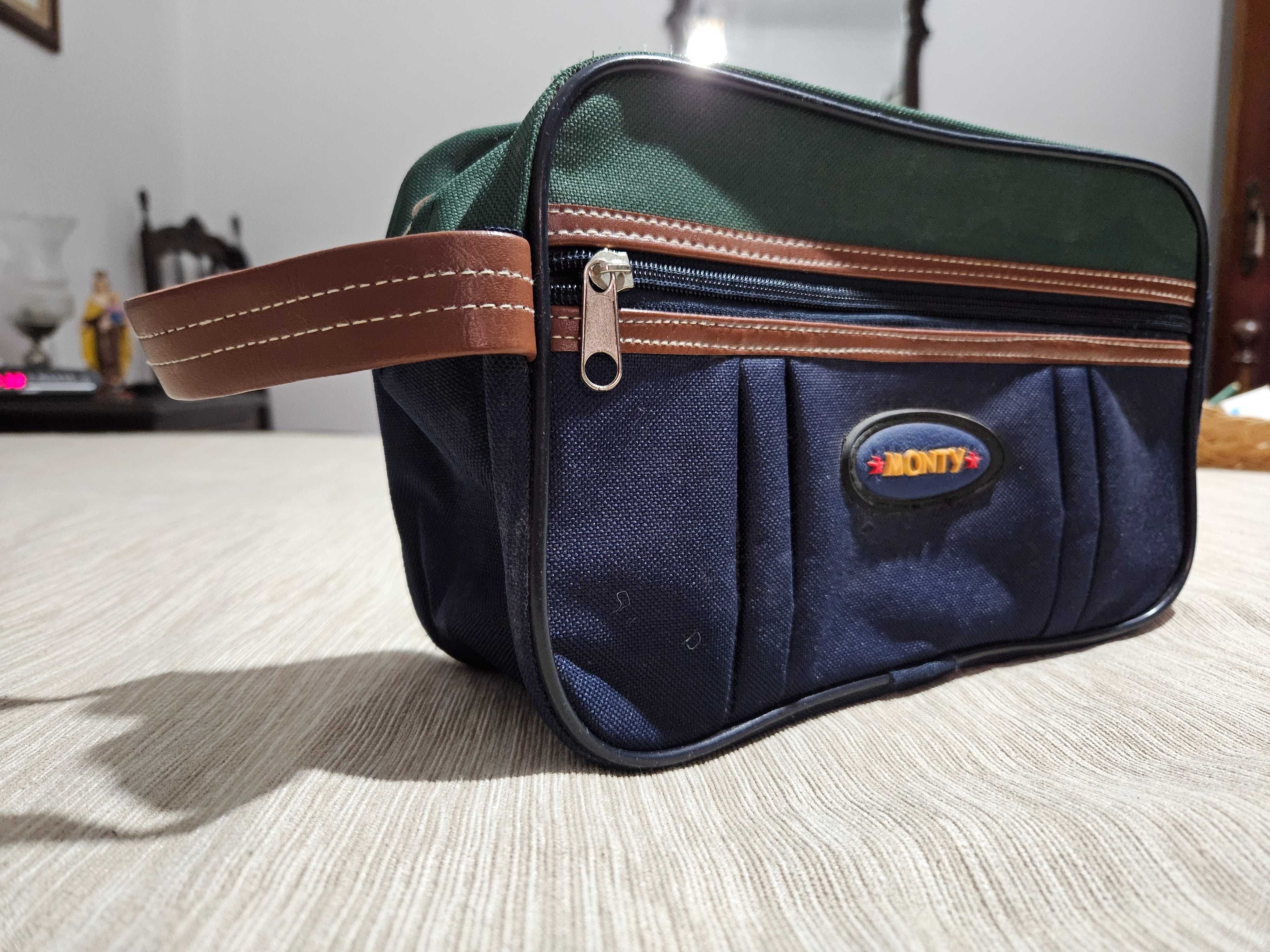 Bolsa necessaire com alça