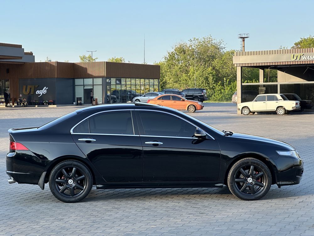 Honda accord 7 2006 2.0 газ/бенз НЕ ФАРБОВАНА