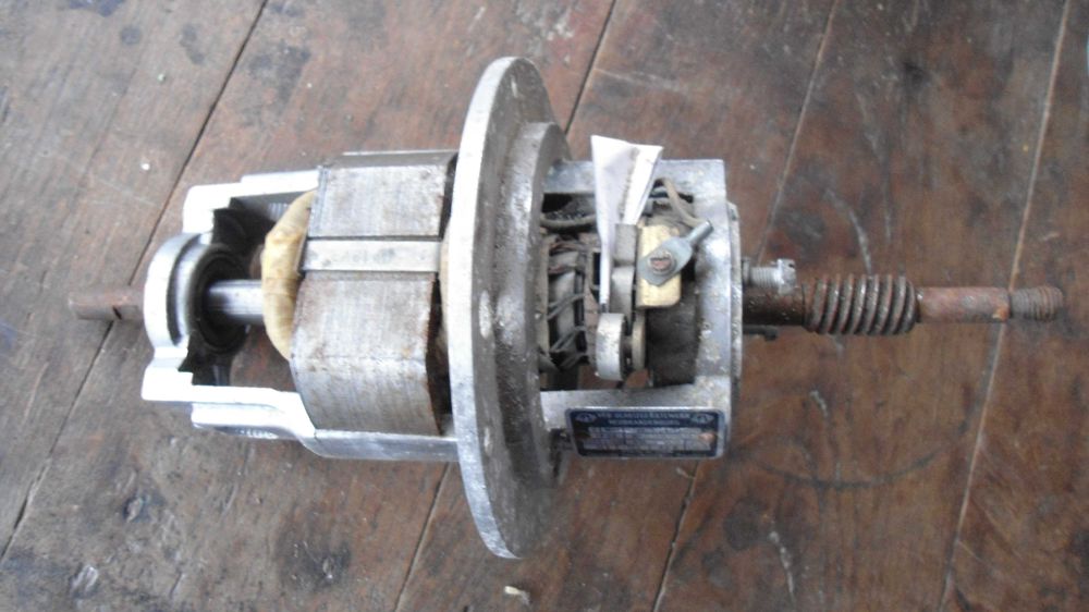 Масляный Нагреватель VEB ÖlheIzgerantwerg NEUBRANDENBURG 12 v 63 W