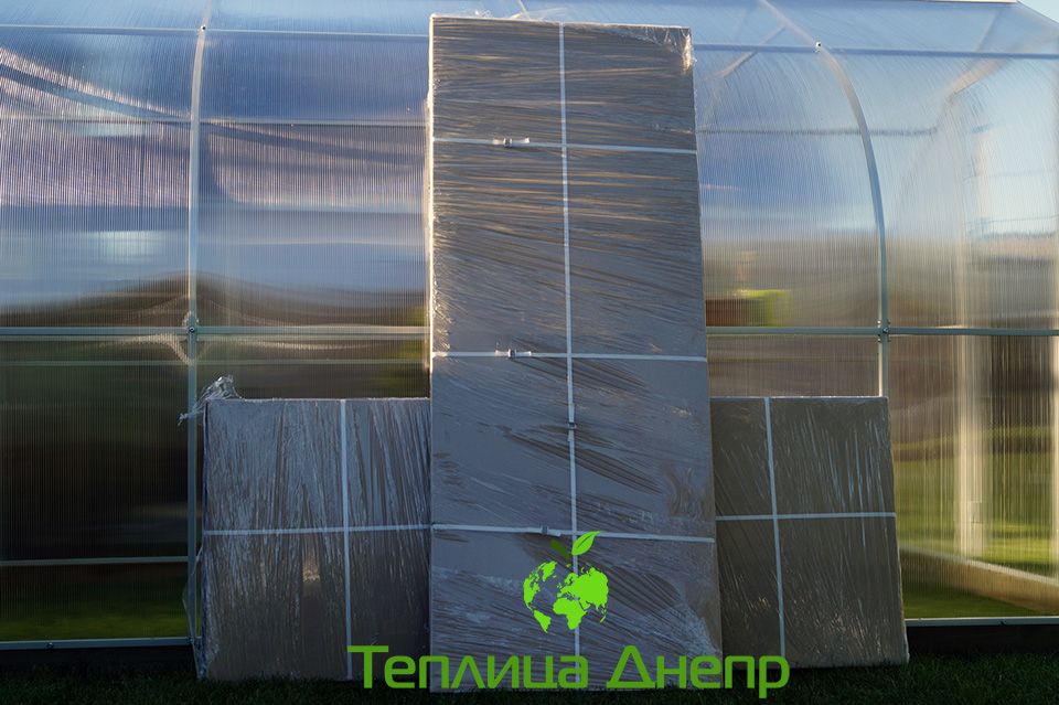 Двускатна  теплиця «Акцент» 3м. з сотовим полікарбонатом