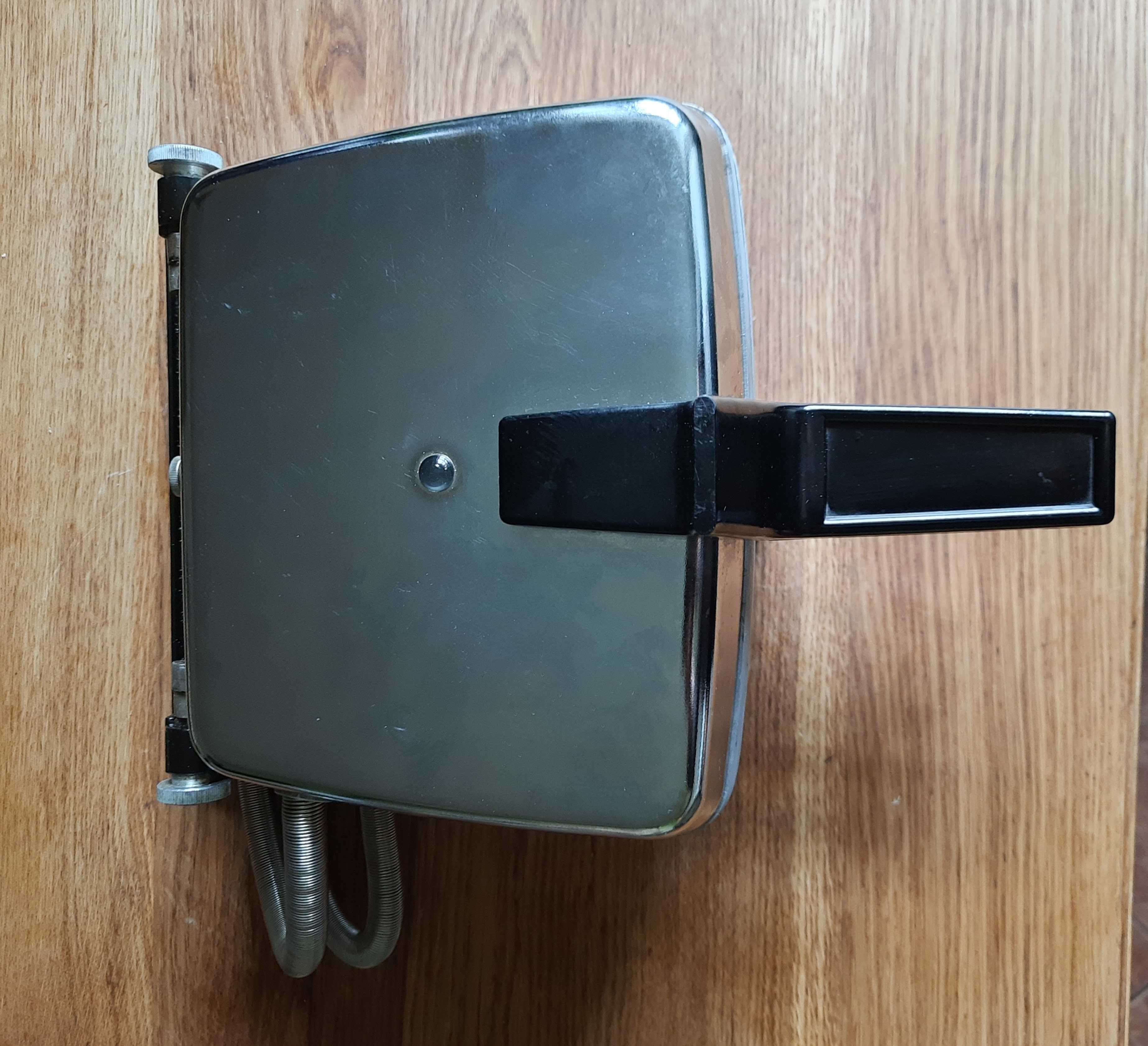 Gofrownica z lat 80-tych, Dezamet typ 251, niezawodna, z kablem