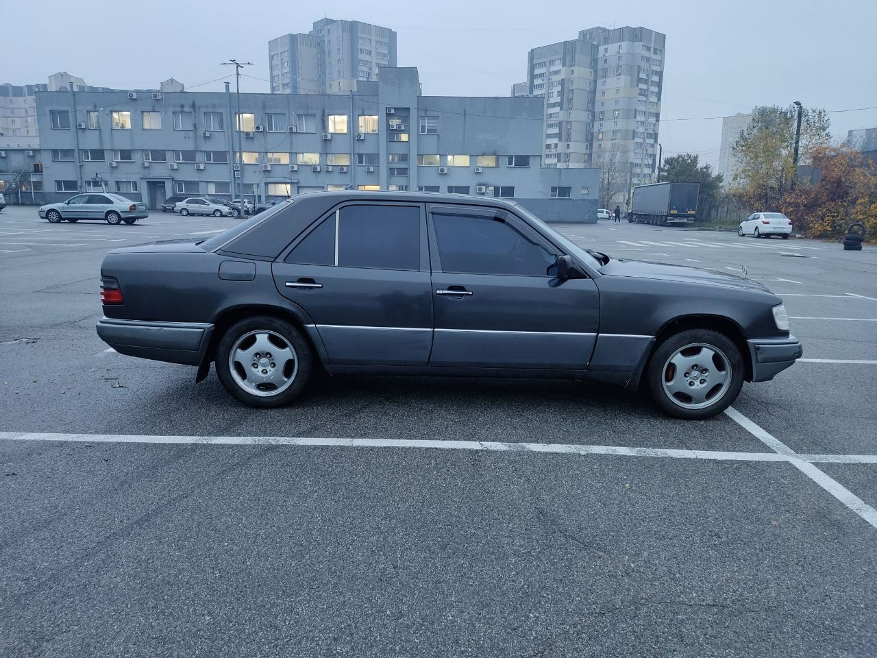 Продам Мерседес w124