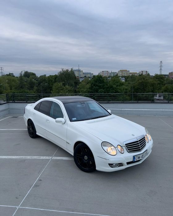 Mercedes-Benz Klasa E Mercedes E500 W211 • M113 V8 • 7G-Tronic • LPG • Bogate wyposażenie