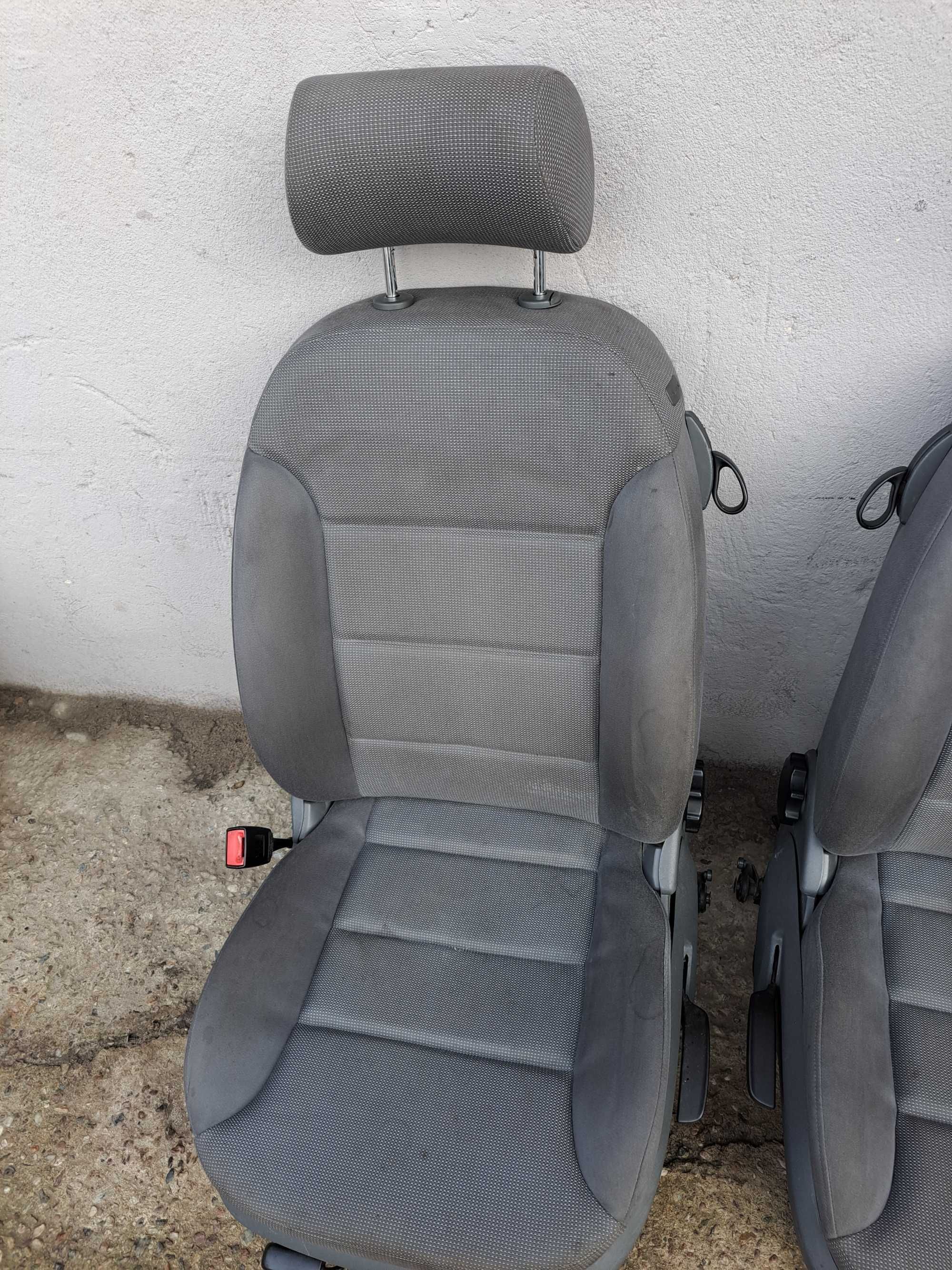 Fotele kanapa Audi A3 8L 3D kpl