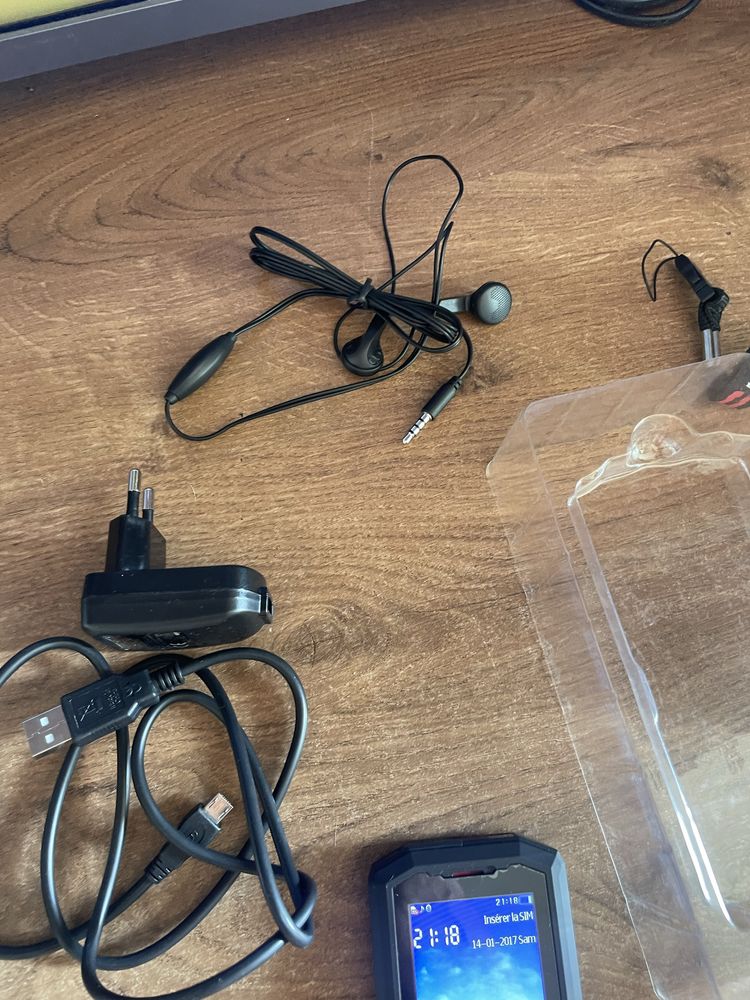 Telefon Spider X5 czarny