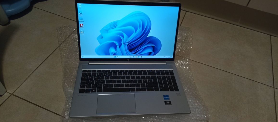 HP Probook 450 G9 15,6" Intel Core i5 8 GB / 256 GB 10x3.30 Ghz