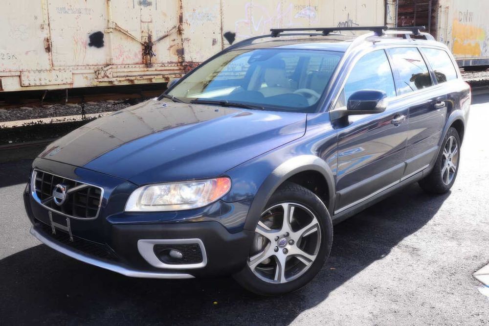 Volvo XC70 T6 Premier Plus      2013