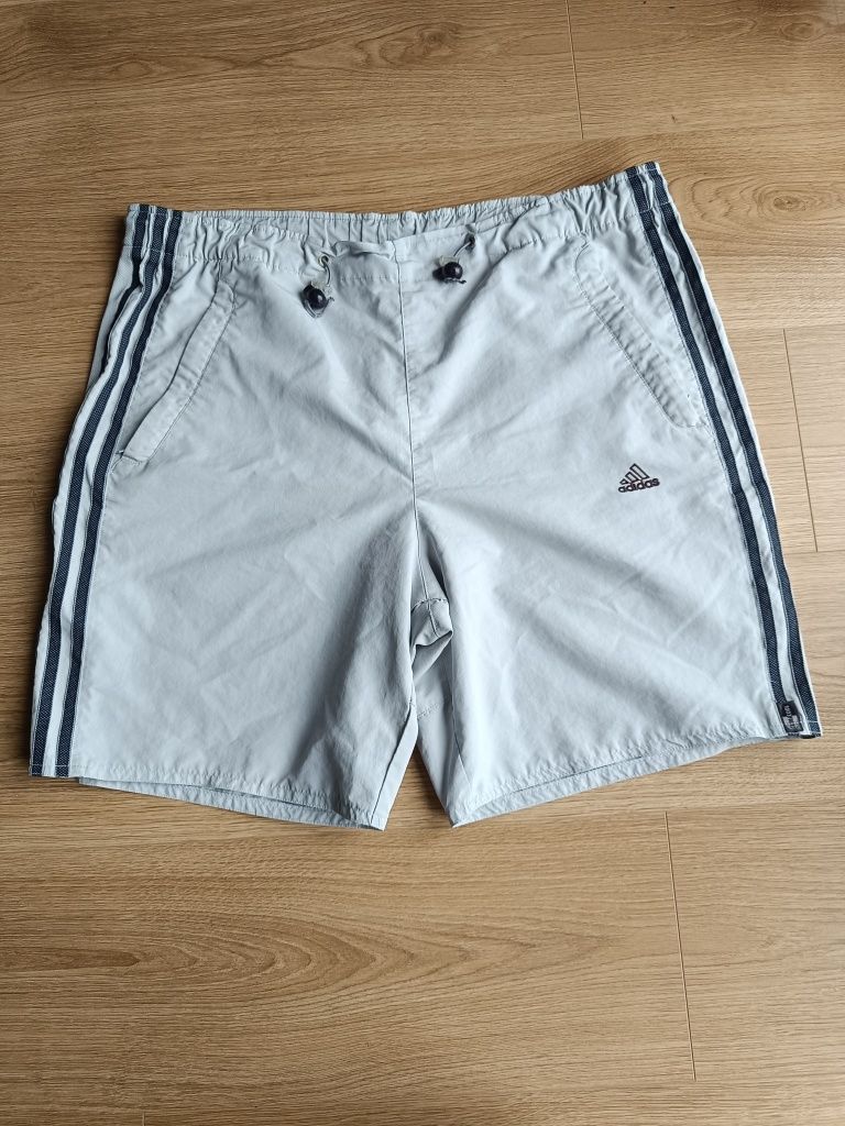 Krótkie spodenki adidas