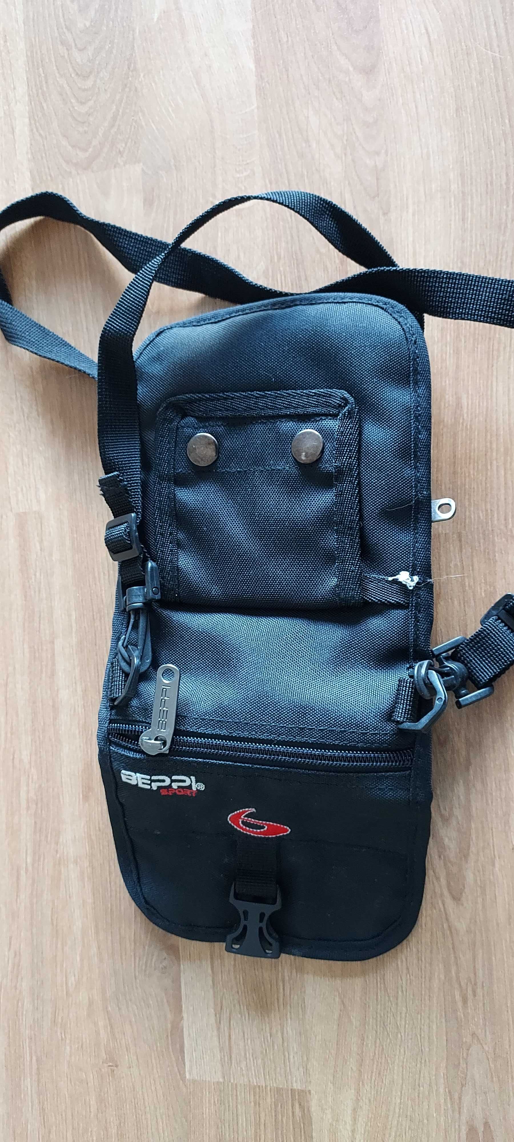 Vende bolsa tira colo Beppi