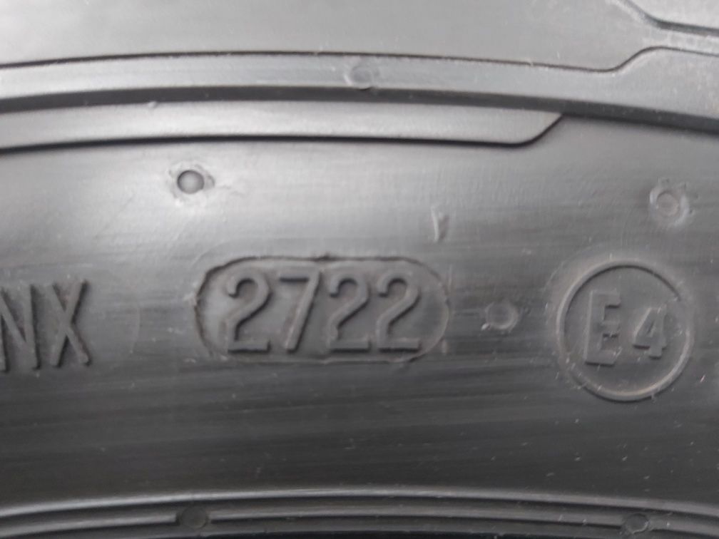 Opony  235/65 R 16 C.-CONTINENTAL-lato