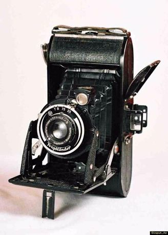 Фотоаппарат антикварный Voigtlander Bessa Германия .