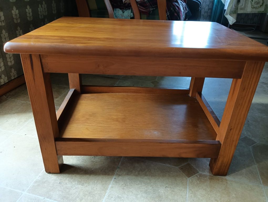 Mesa de centro castanha