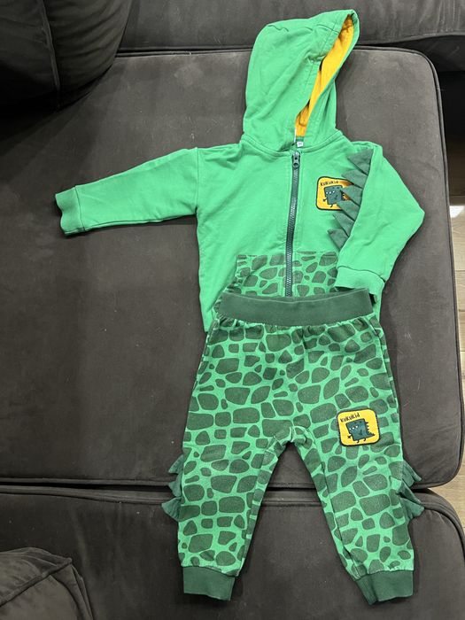 Chlopiecy dres dinozaur