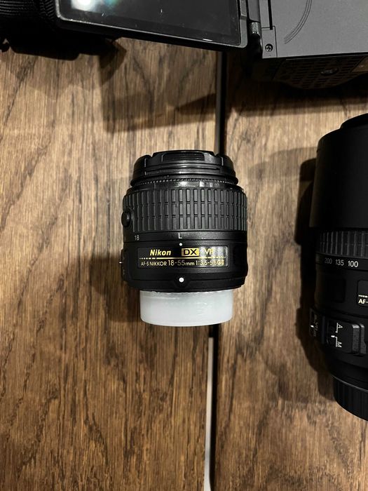 Nikon D5500 + Lentes DX 18-55mm e 55-300mm