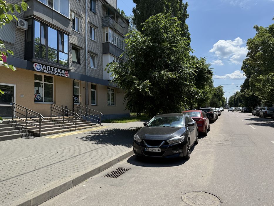 Продаж приміщення під Ваш бізнес, Центр, індивідуальне опалення, 86м2
