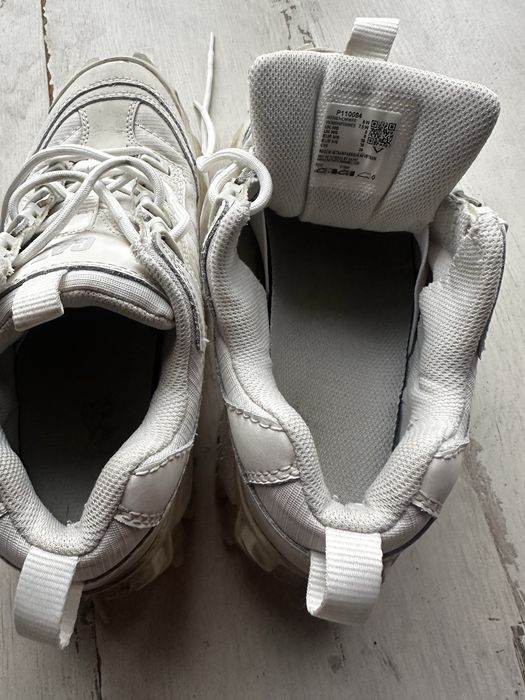 Кросовки і фірми CAT розмір 39