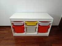 Ikea Trofast. Móvel arrumação crianças com caixas